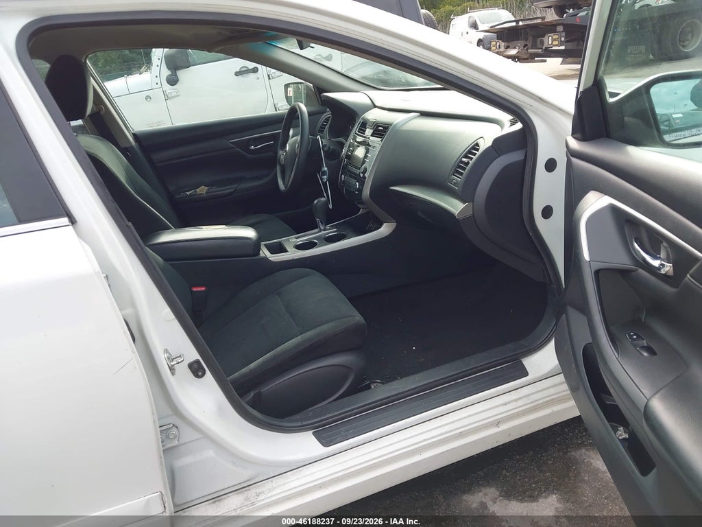 2015 Nissan Altima 2.5 S photo 5