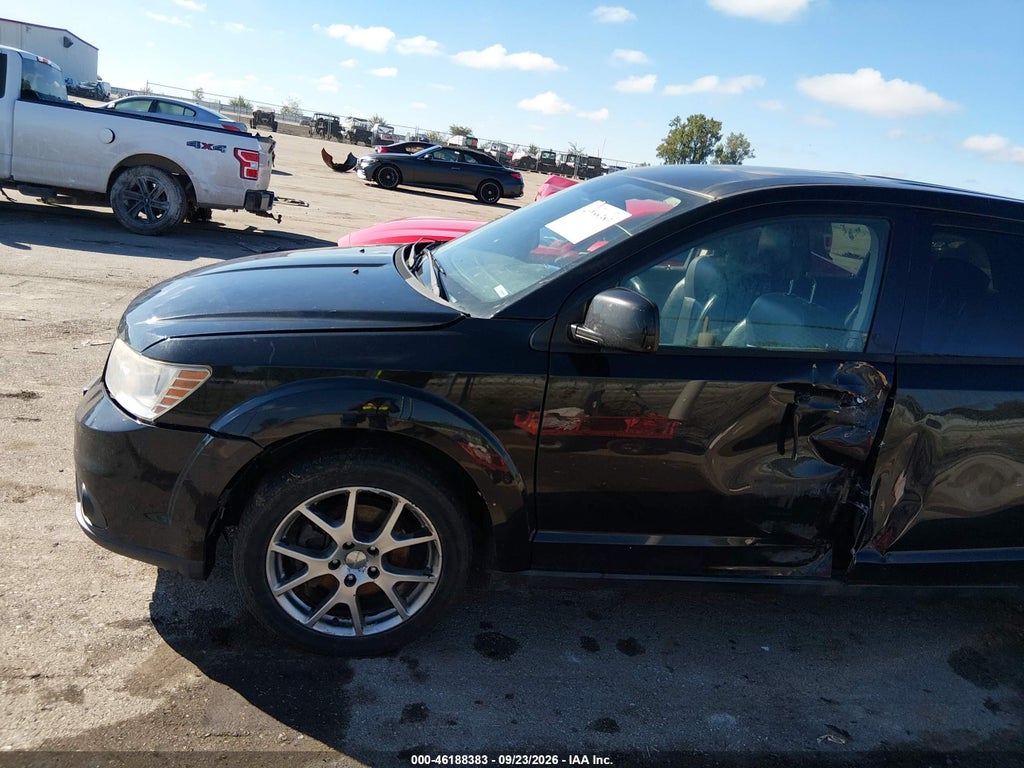2012 Dodge Journey R/T photo 6