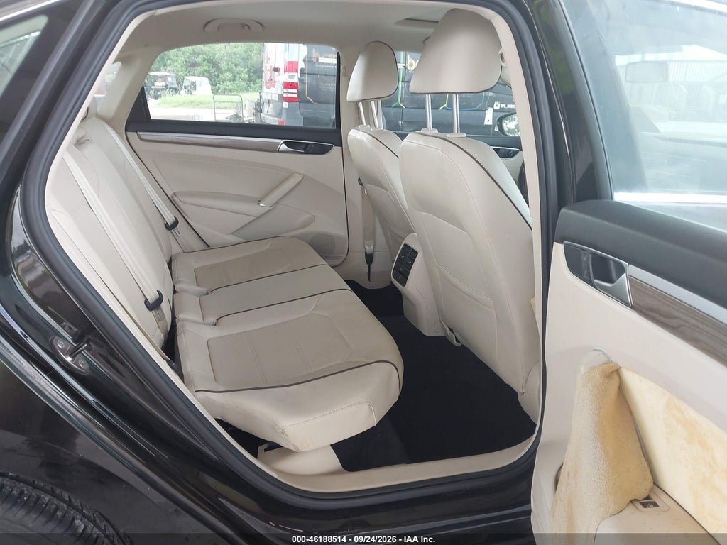 2016 Volkswagen Passat 1.8T SE photo 8