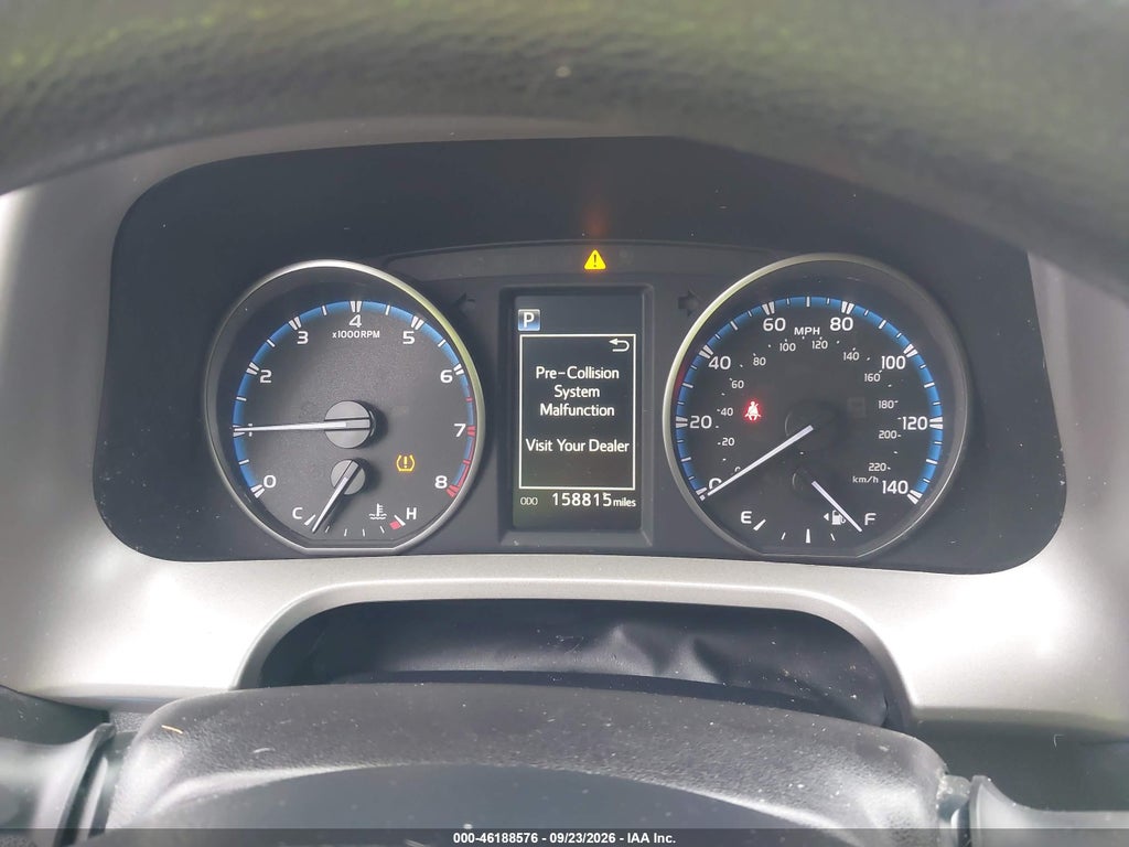 2018 Toyota RAV4 LE photo 7