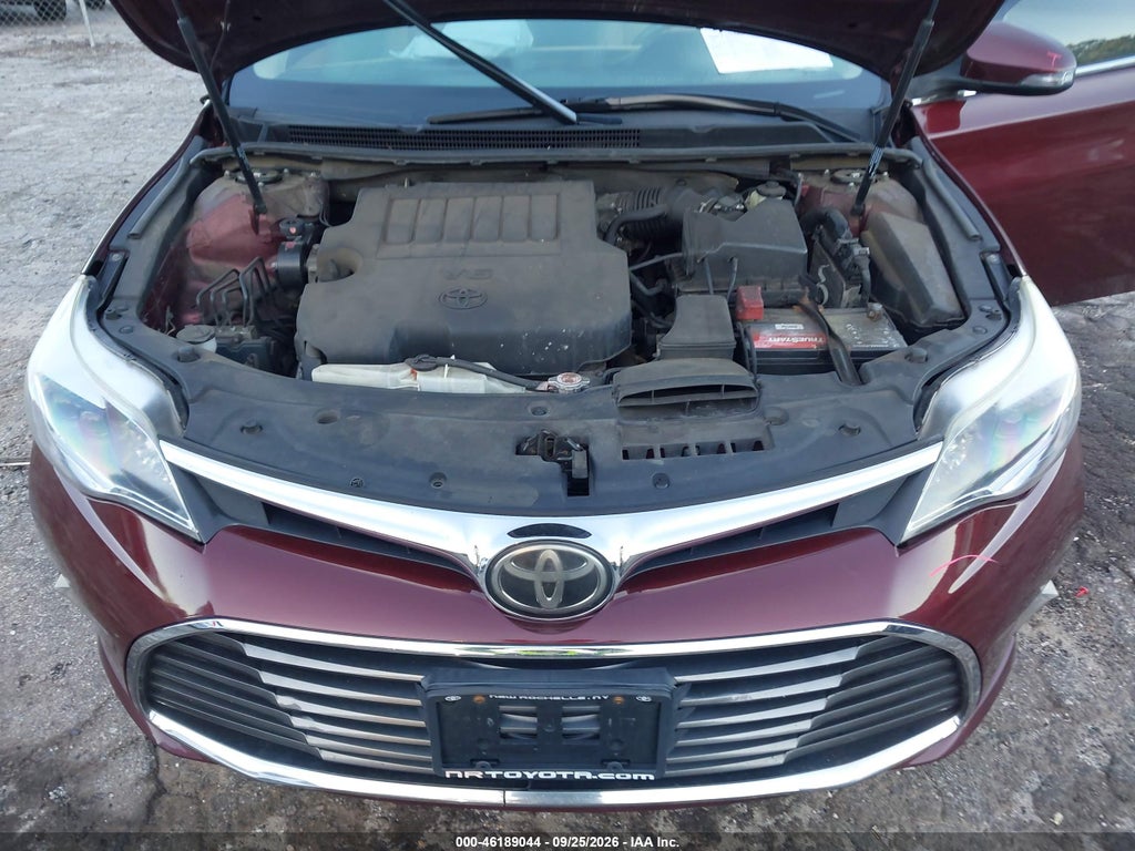 2017 Toyota Avalon XLE Plus photo 10