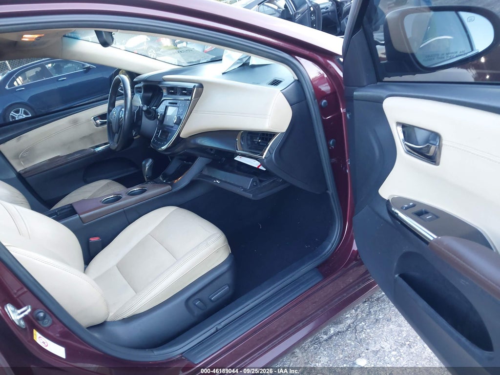 2017 Toyota Avalon XLE Plus photo 5