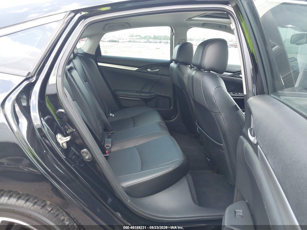 2016 Honda Civic Touring photo 8