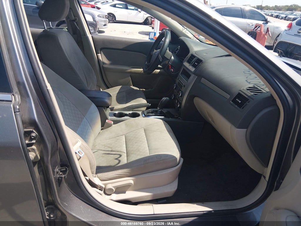 2011 Ford Fusion SE photo 5
