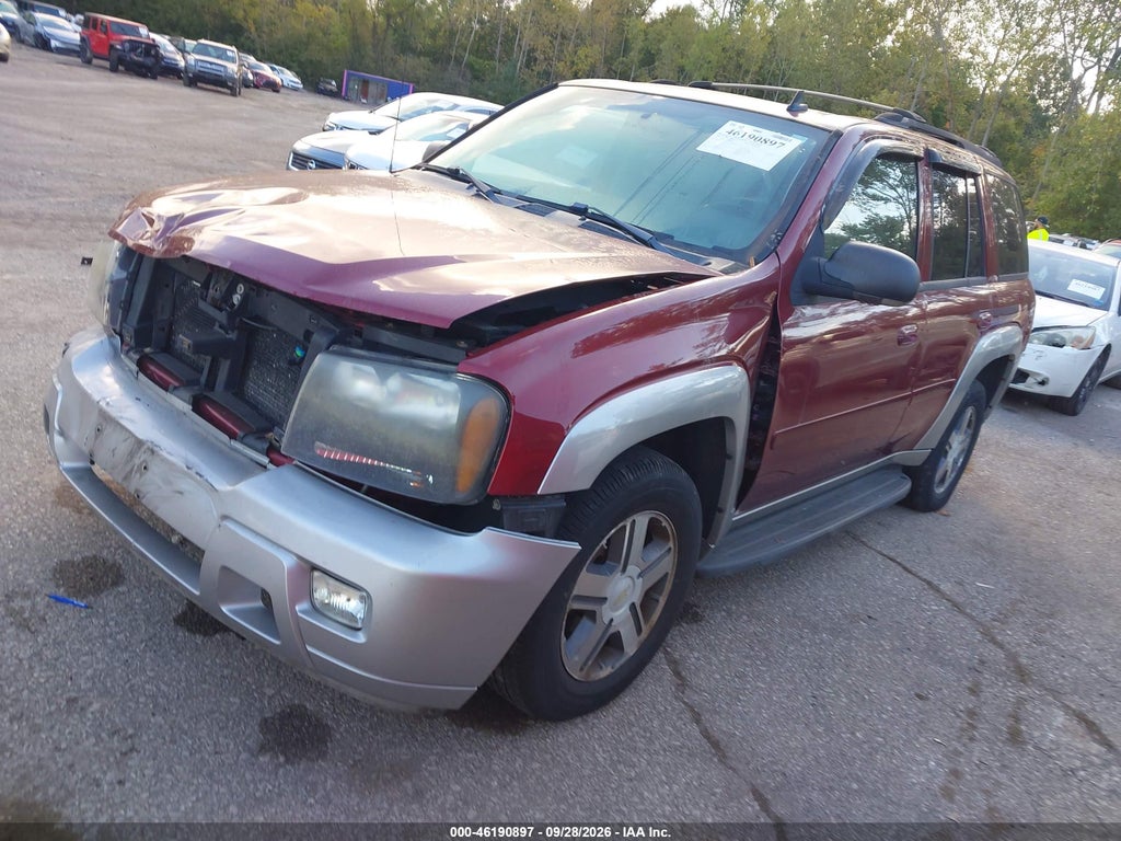 2007 Chevrolet Trailblazer LT photo 2
