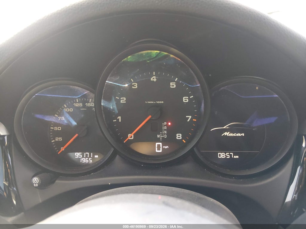 2021 Porsche Macan photo 7