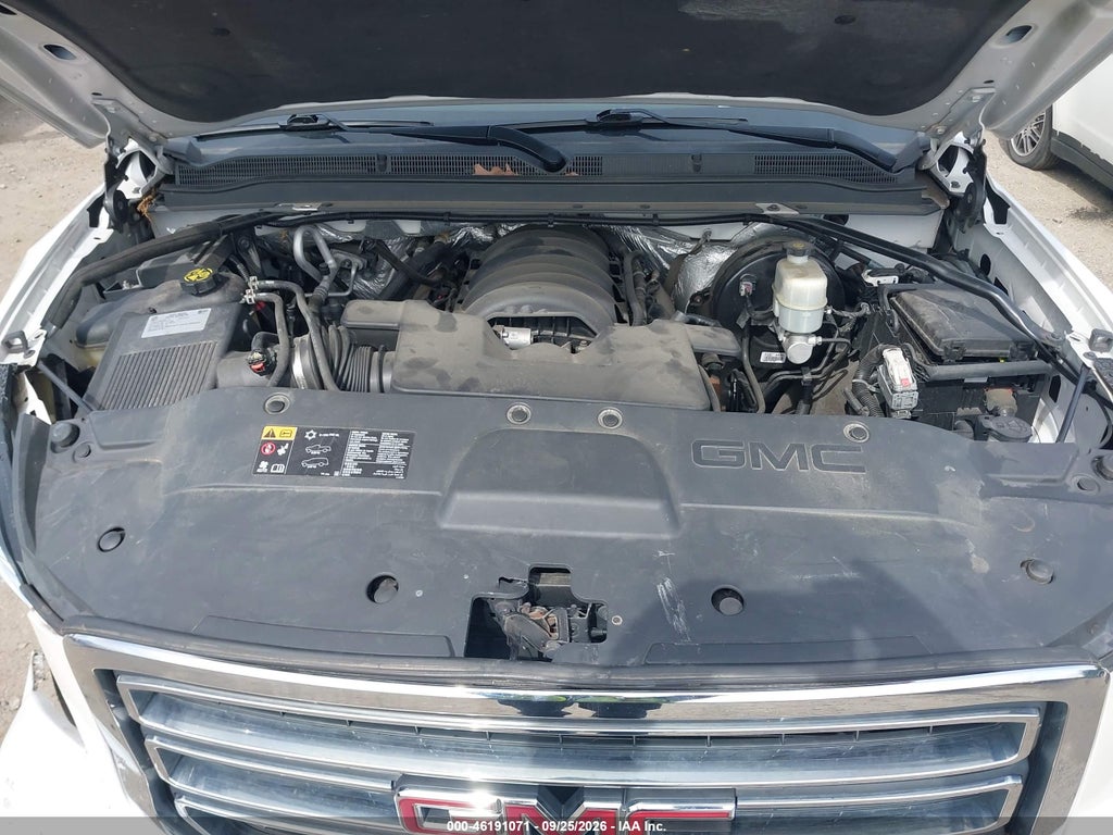 2016 GMC Yukon SLT photo 10