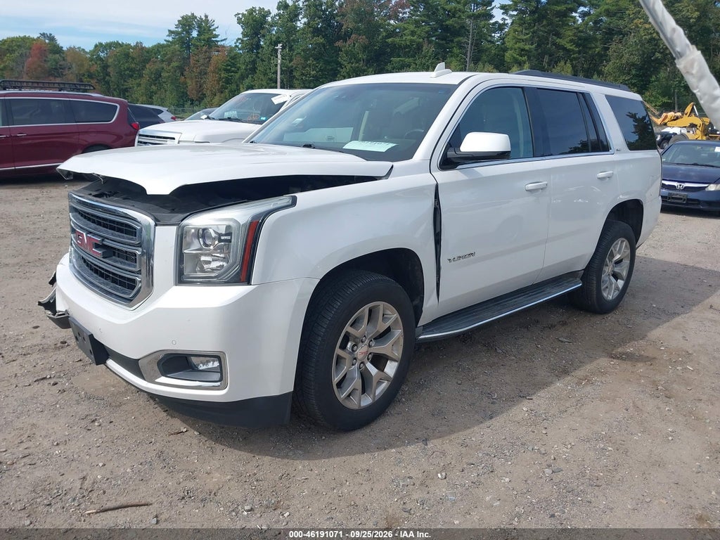 2016 GMC Yukon SLT photo 2