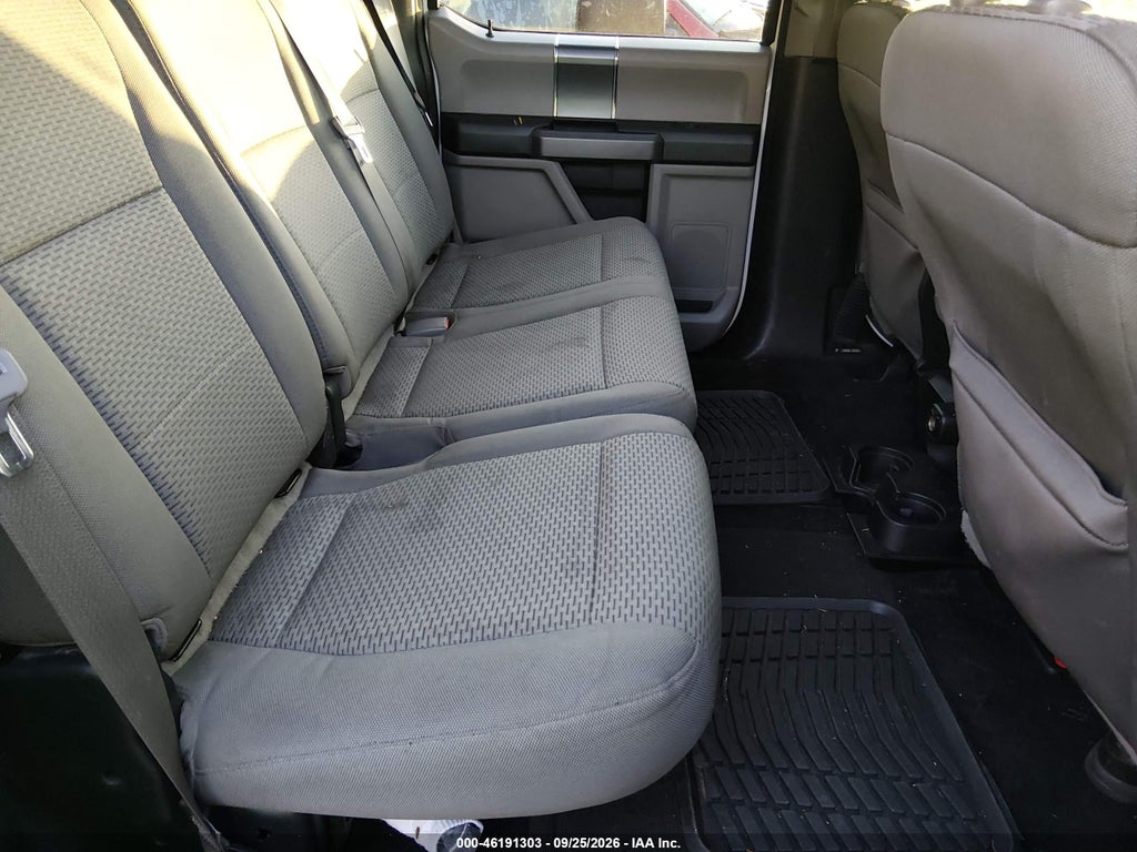 2015 Ford F-150 XLT photo 8