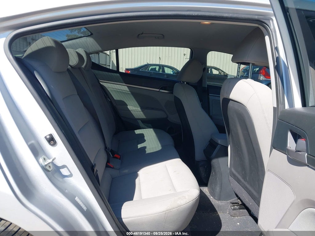 2017 Hyundai Elantra SE photo 8