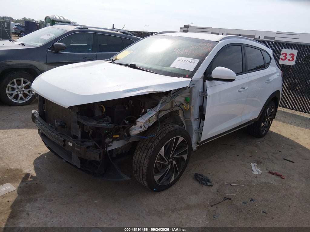 2019 Hyundai Tucson Sport photo 2