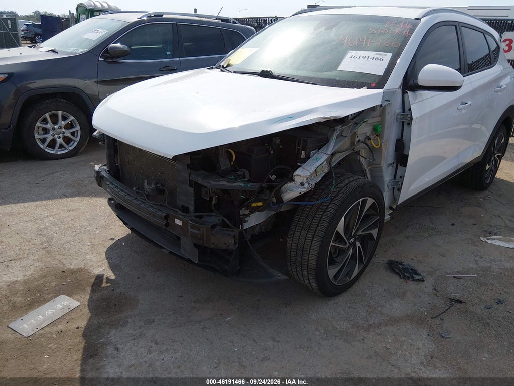 2019 Hyundai Tucson Sport photo 6
