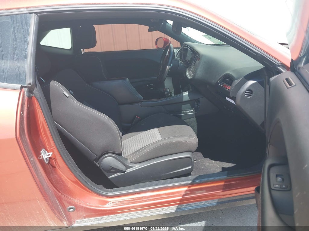 2020 Dodge Challenger photo 5