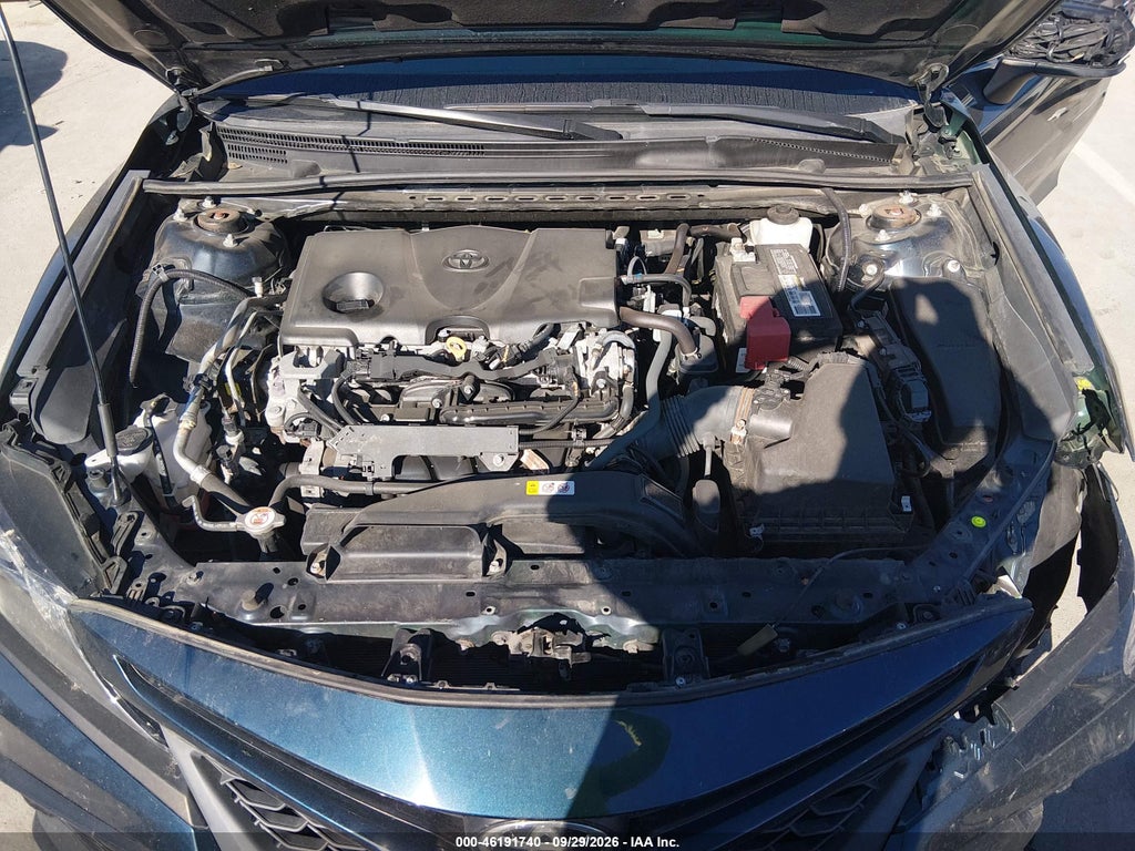 2021 Toyota Camry SE photo 10
