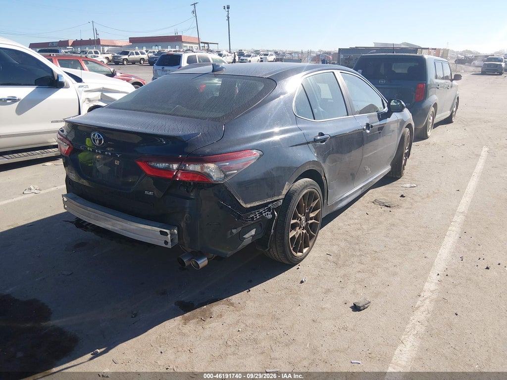 2021 Toyota Camry SE photo 4