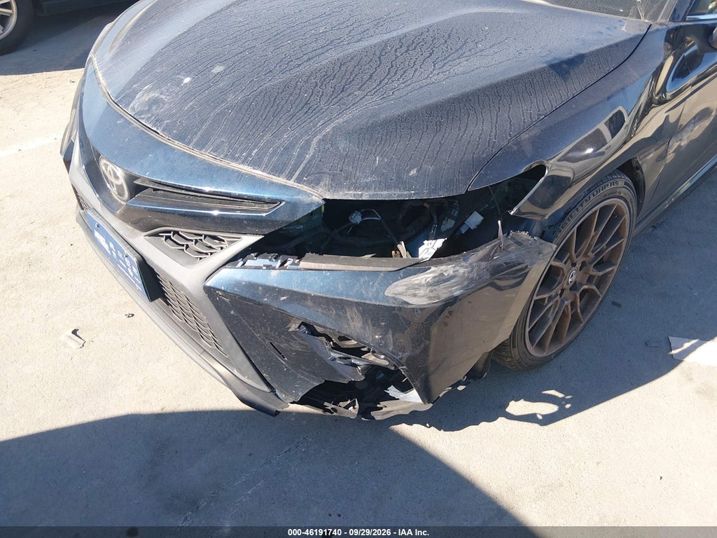 2021 Toyota Camry SE photo 6