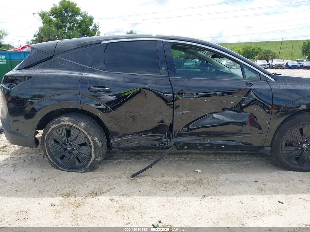 2025 Nissan Murano SV photo 6