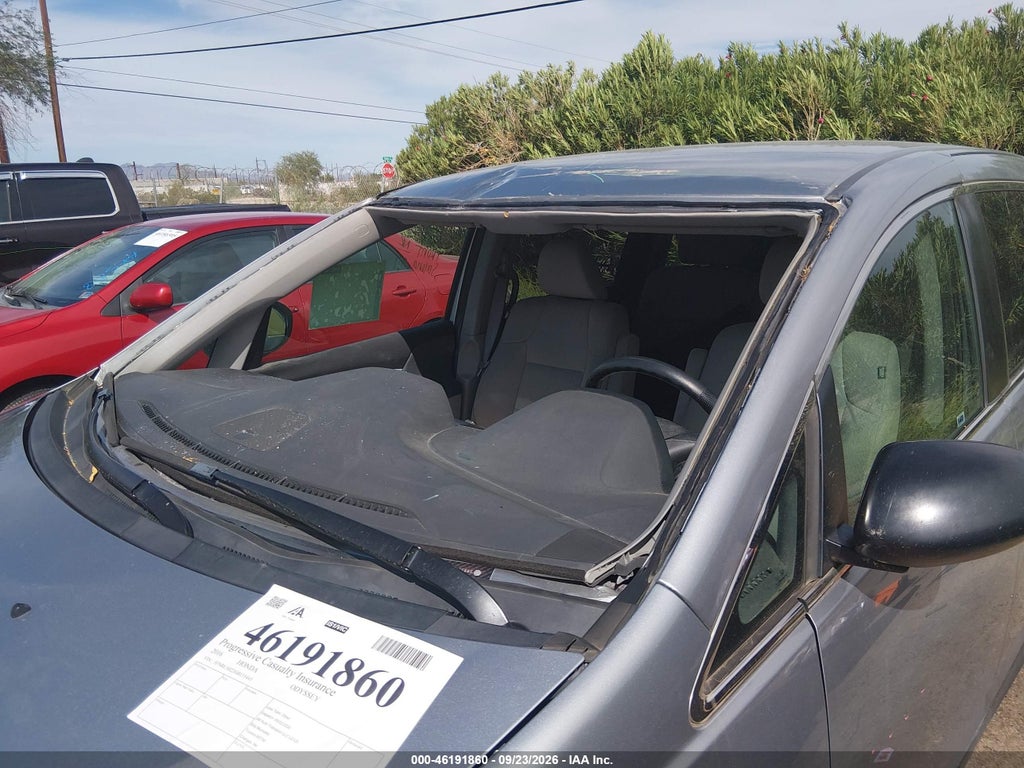 2016 Honda Odyssey LX photo 6
