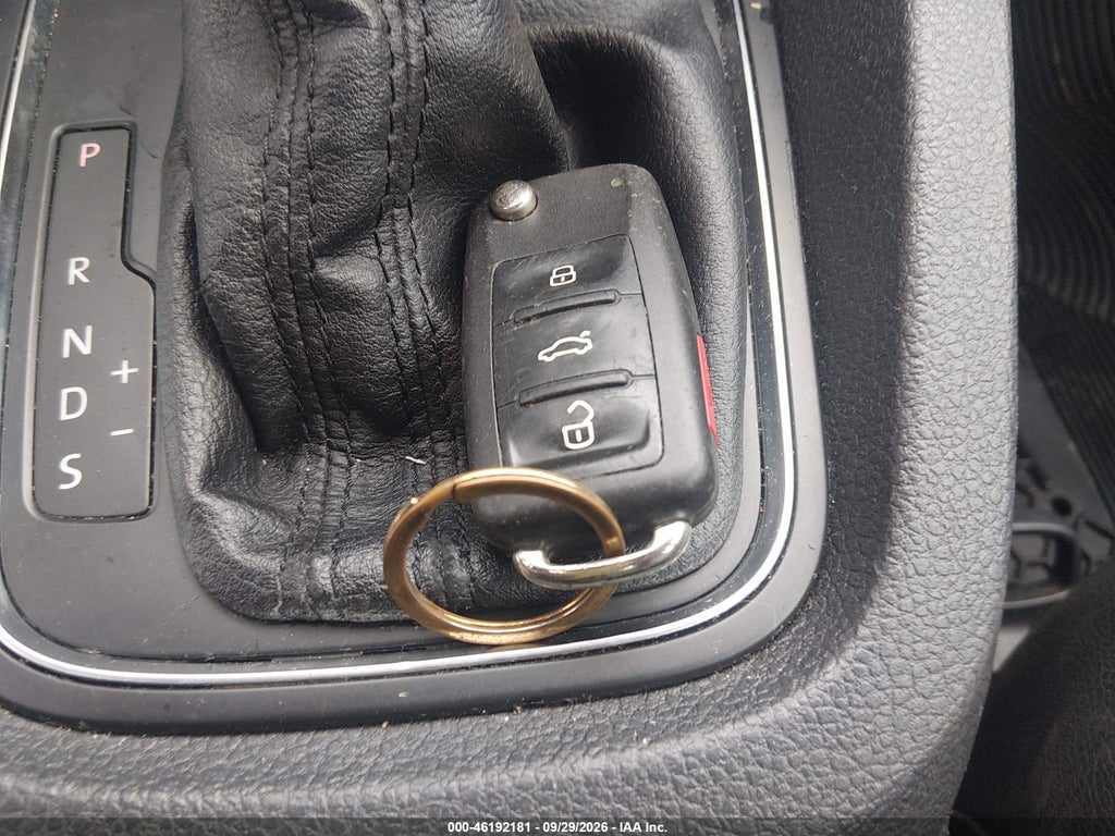 2015 Volkswagen Jetta 1.8T SE photo 11