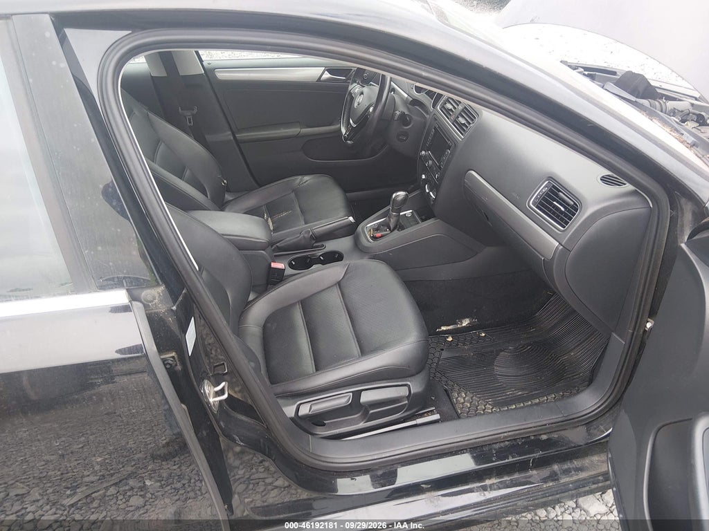 2015 Volkswagen Jetta 1.8T SE photo 5