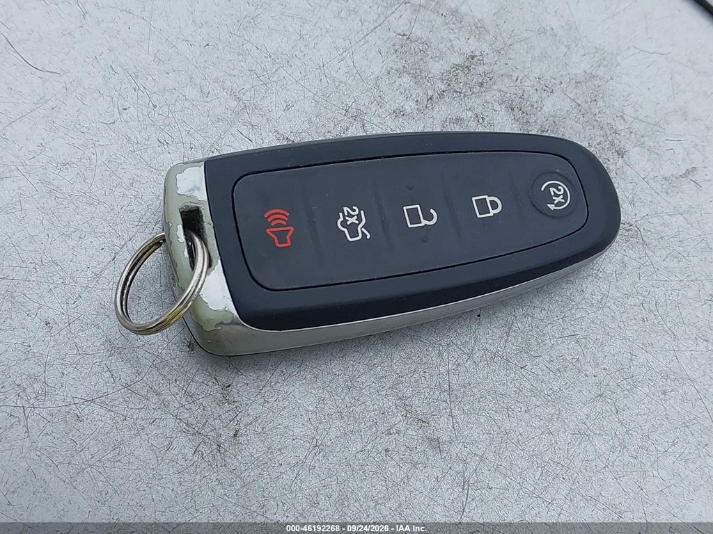 2019 Ford Escape SEL photo 11
