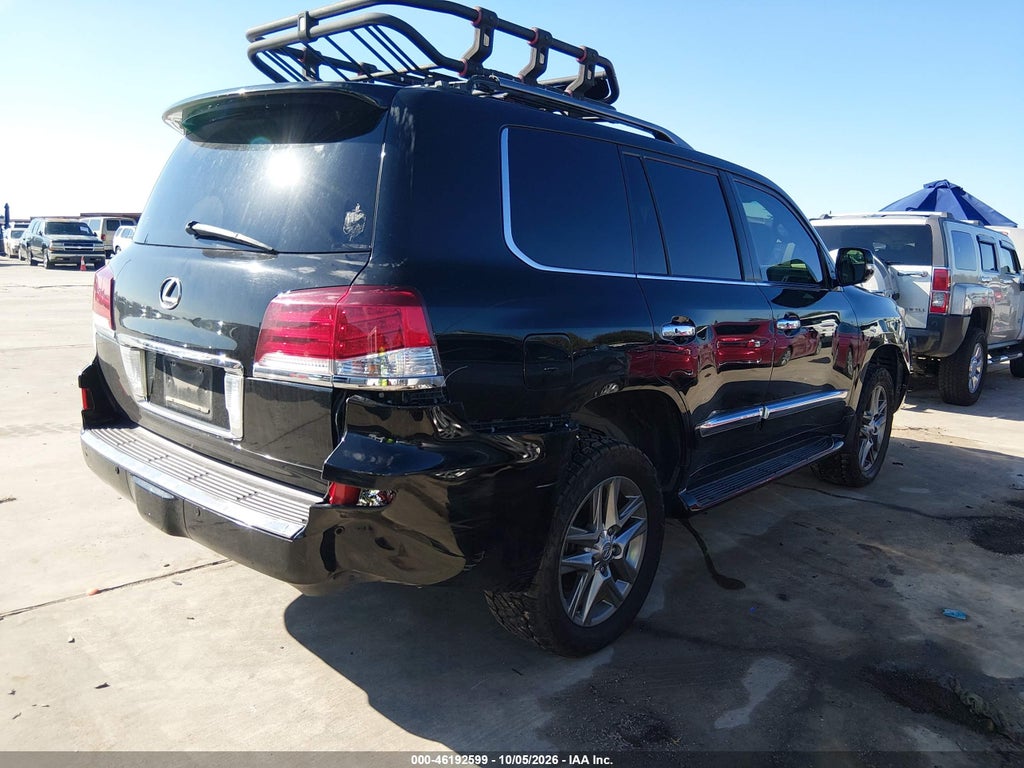 2013 Lexus LX 570 photo 4
