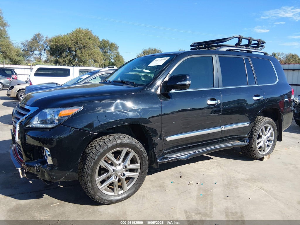 2013 Lexus LX 570 photo 6