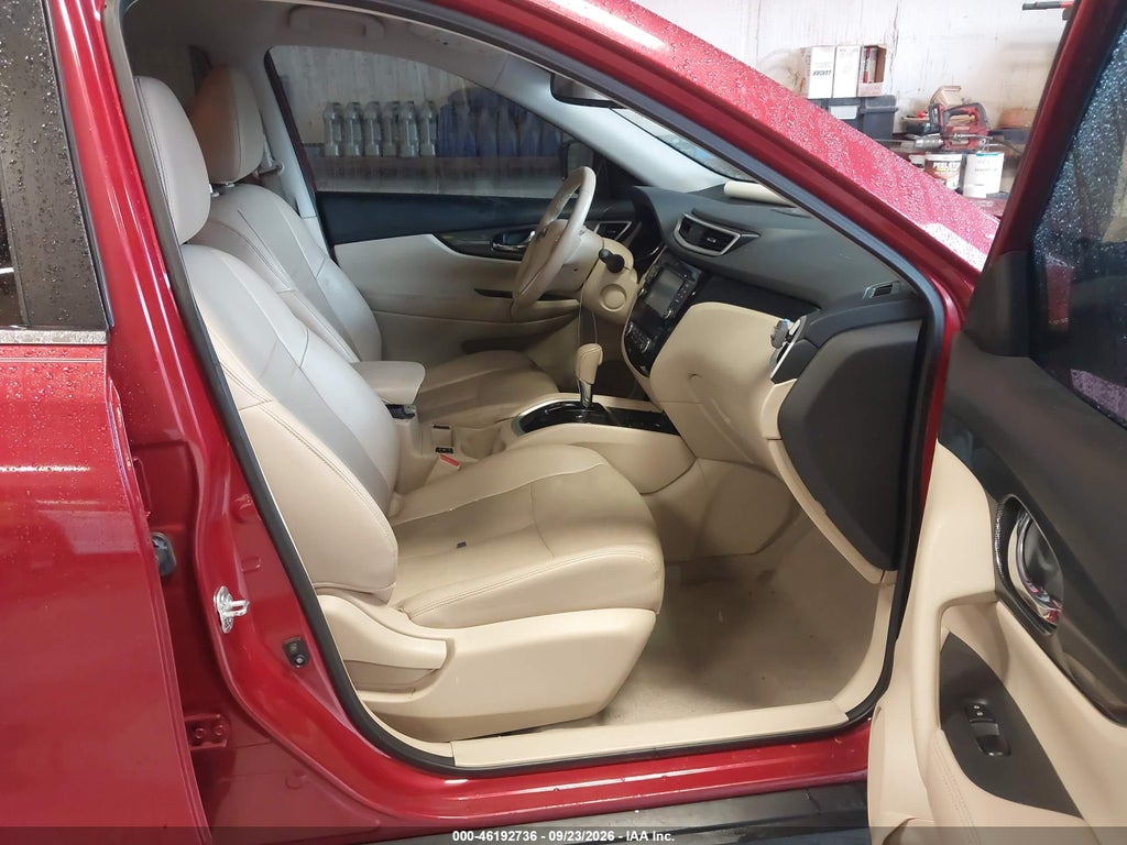 2015 Nissan Rogue SL photo 5