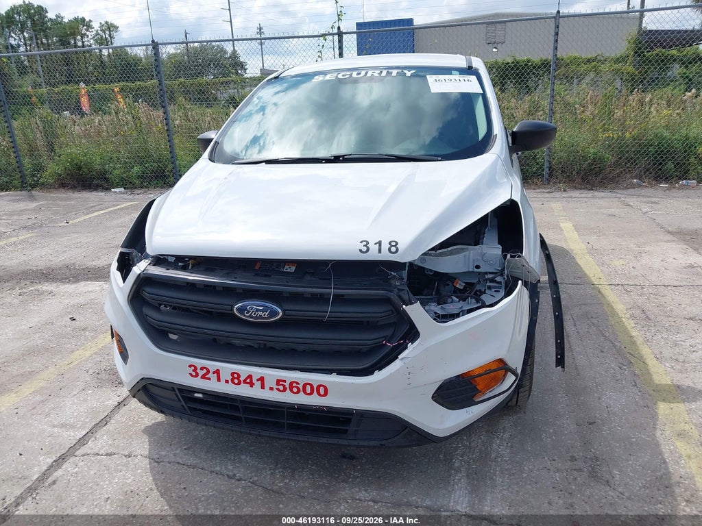 2017 Ford Escape S photo 6