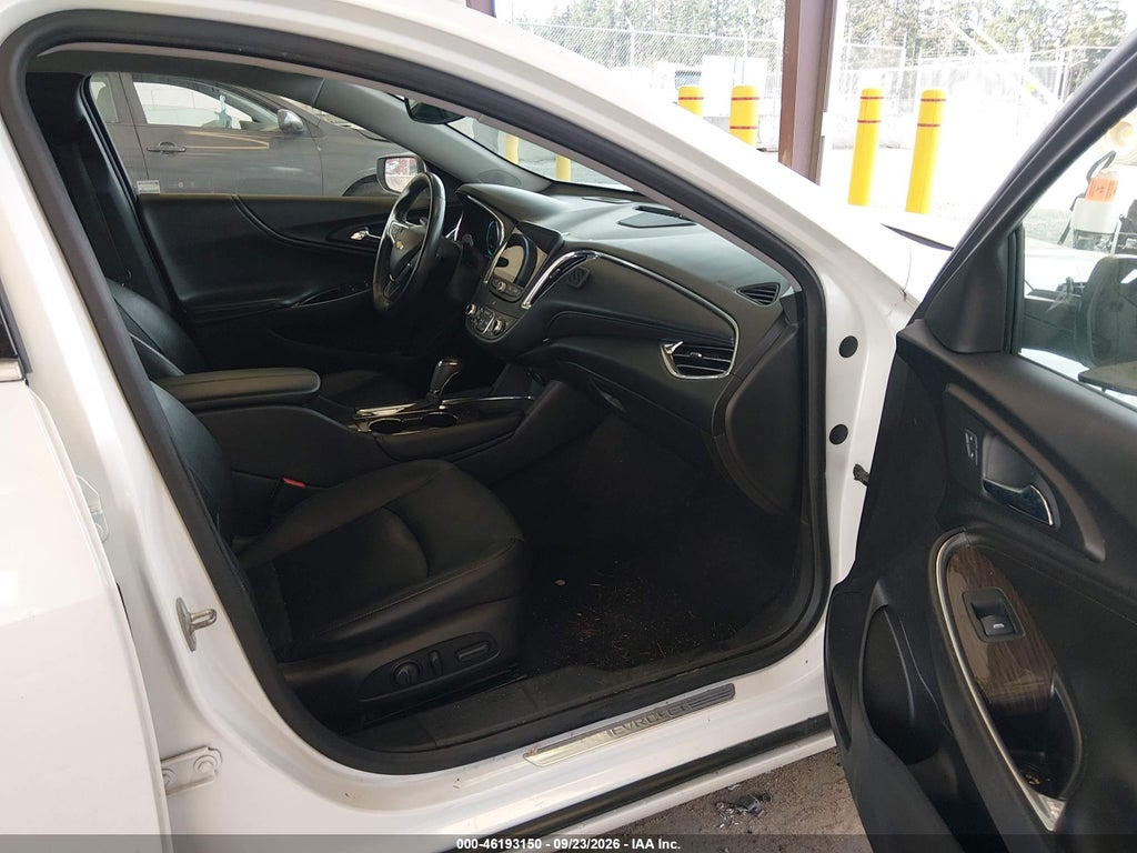 2016 Chevrolet Malibu Premier photo 5