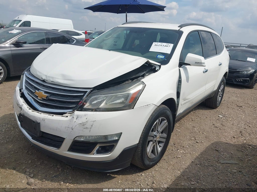 2015 Chevrolet Traverse 2LT photo 2