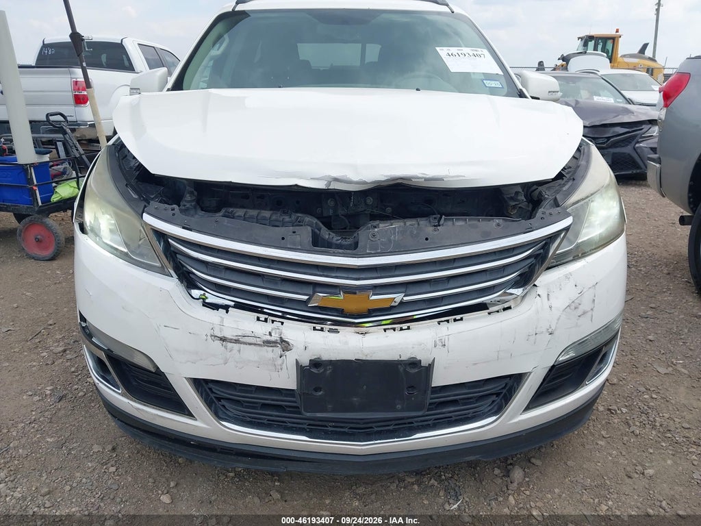 2015 Chevrolet Traverse 2LT photo 6