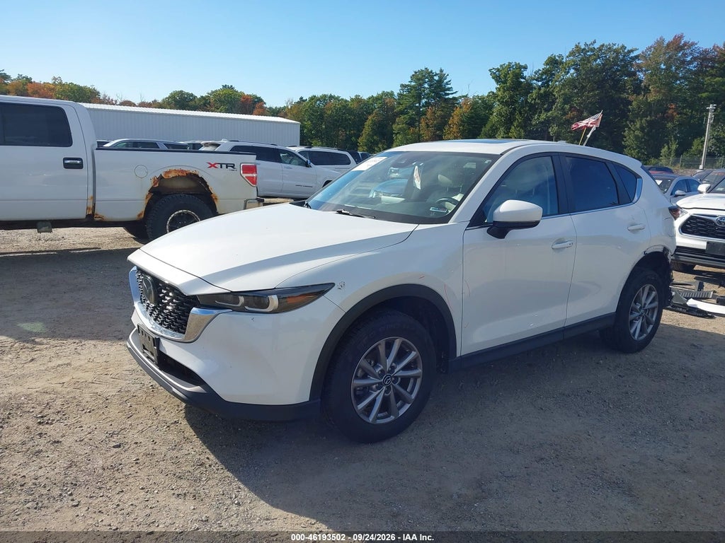 2023 Mazda CX-5 2.5 S Preferred photo 2