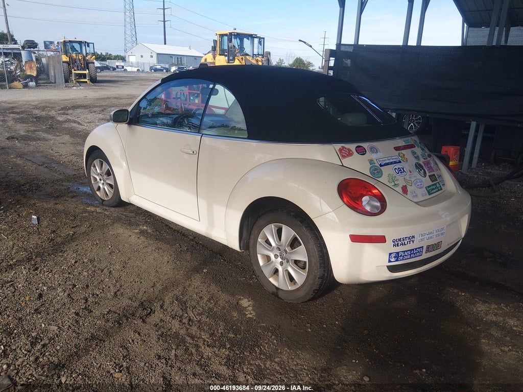 2009 Volkswagen New Beetle 2.5L photo 3