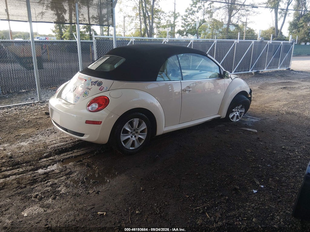 2009 Volkswagen New Beetle 2.5L photo 4
