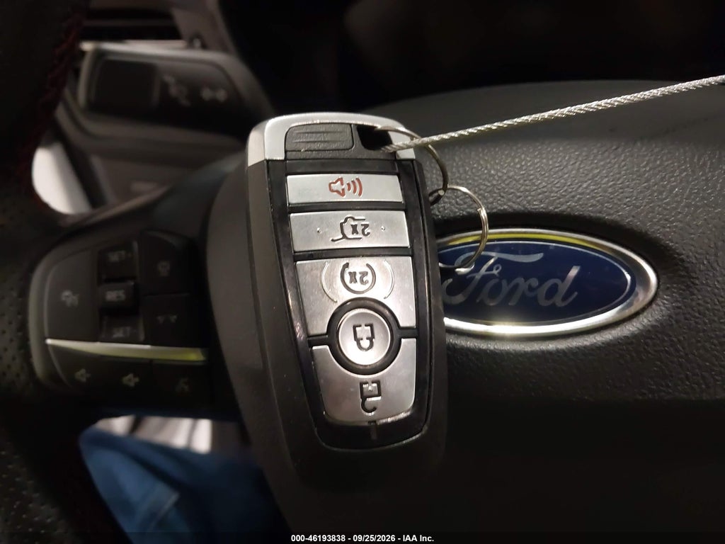 2023 Ford Escape ST-Line photo 11