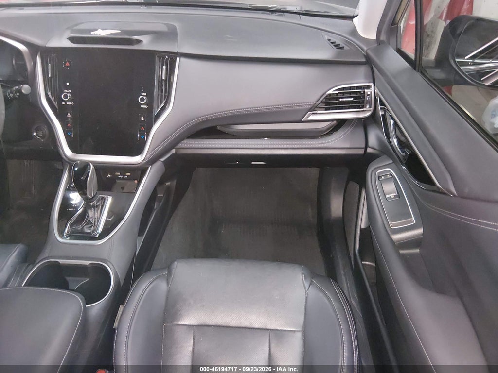 2020 Subaru Outback Limited photo 5