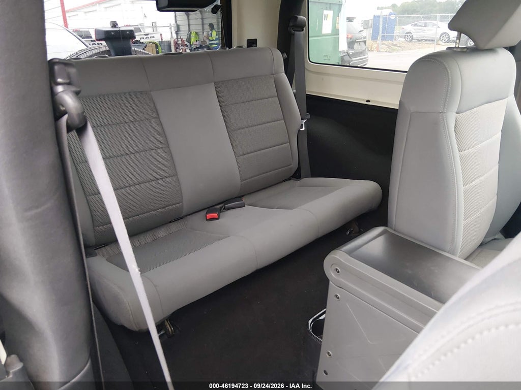 2008 Jeep Wrangler Sahara photo 8