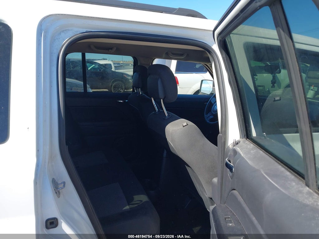2015 Jeep Patriot Sport photo 8