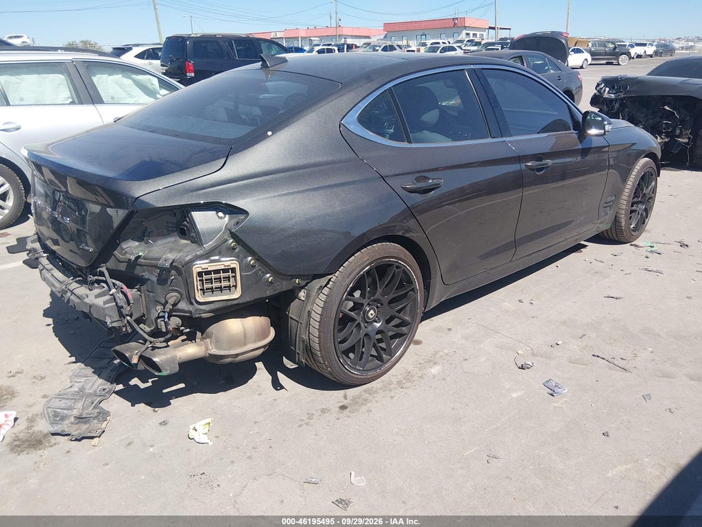 2022 Genesis G70 2.0T photo 4