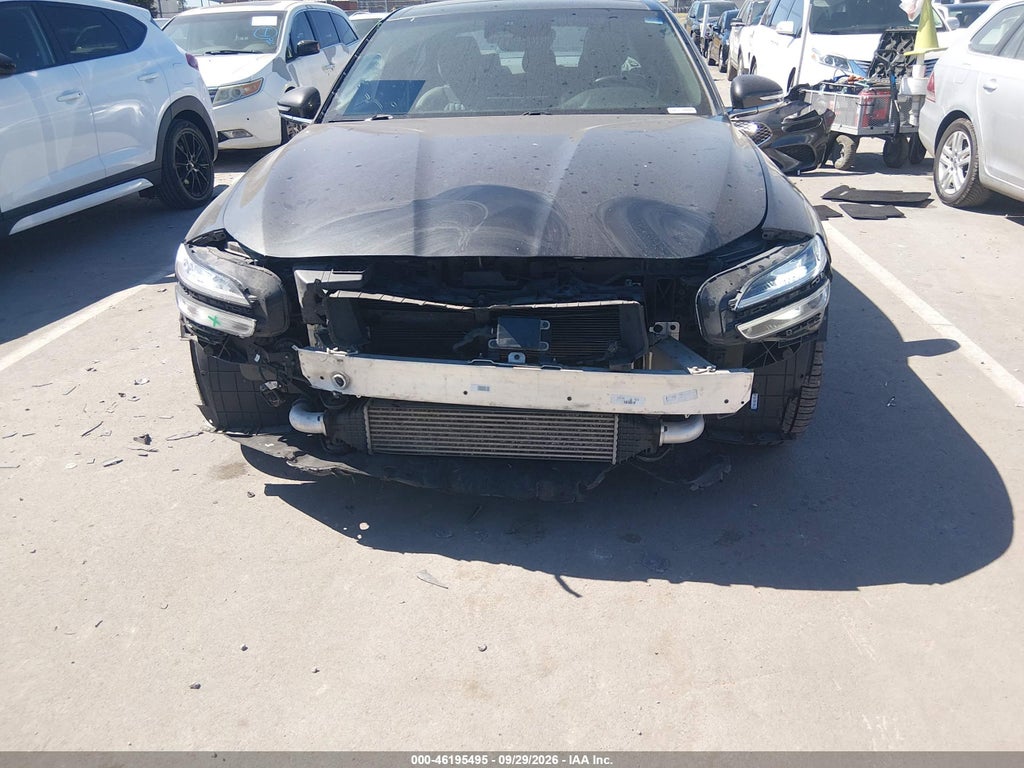 2022 Genesis G70 2.0T photo 6