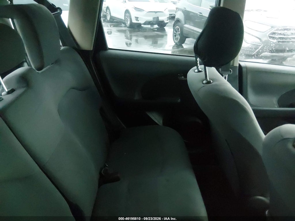 2013 Honda Fit photo 8