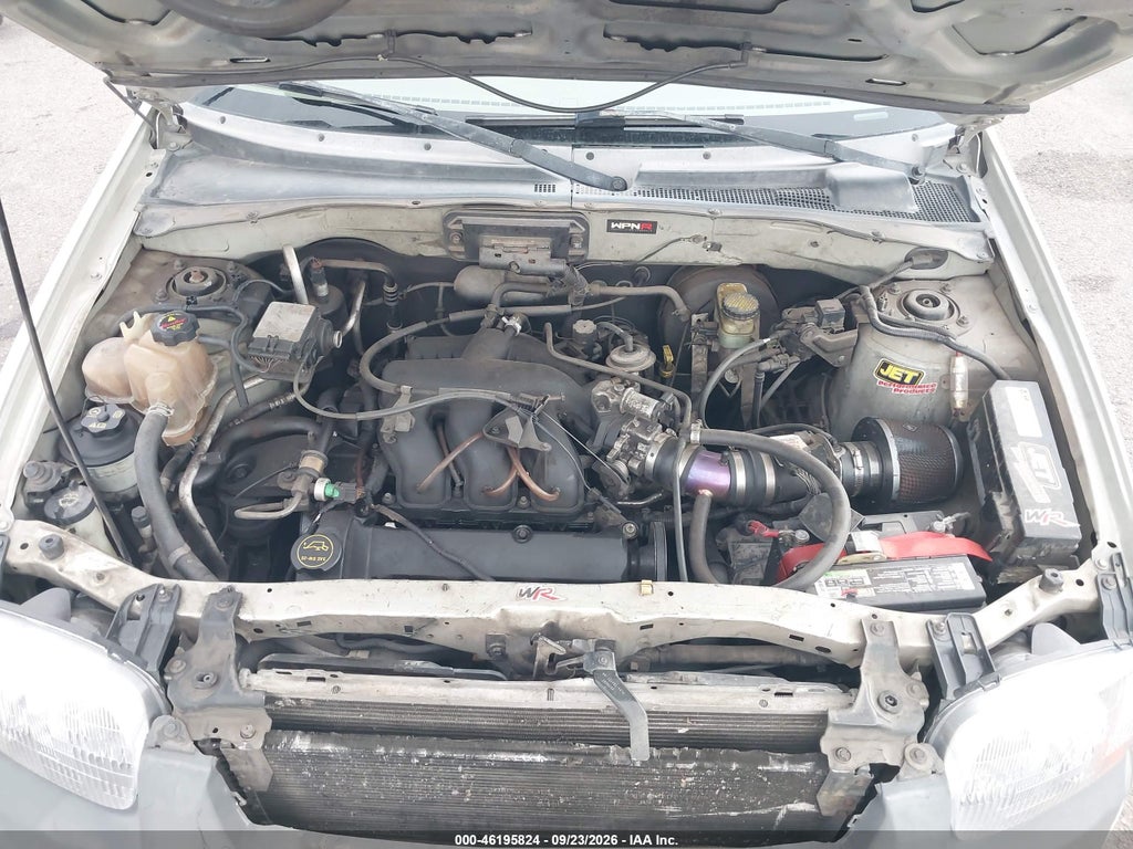 2003 Ford Escape XLS photo 10