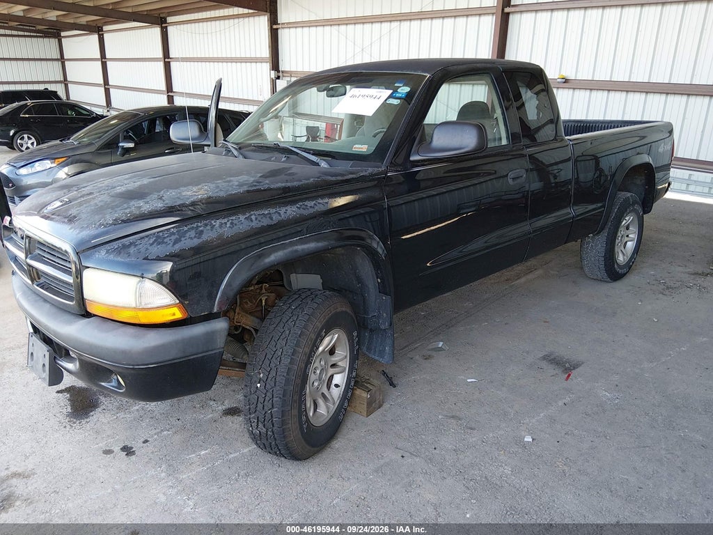 2003 Dodge Dakota Sport photo 2