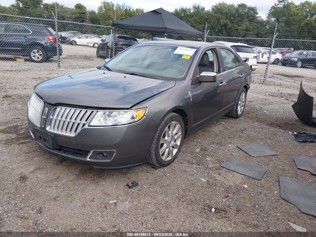 2010 Lincoln MKZ photo 2