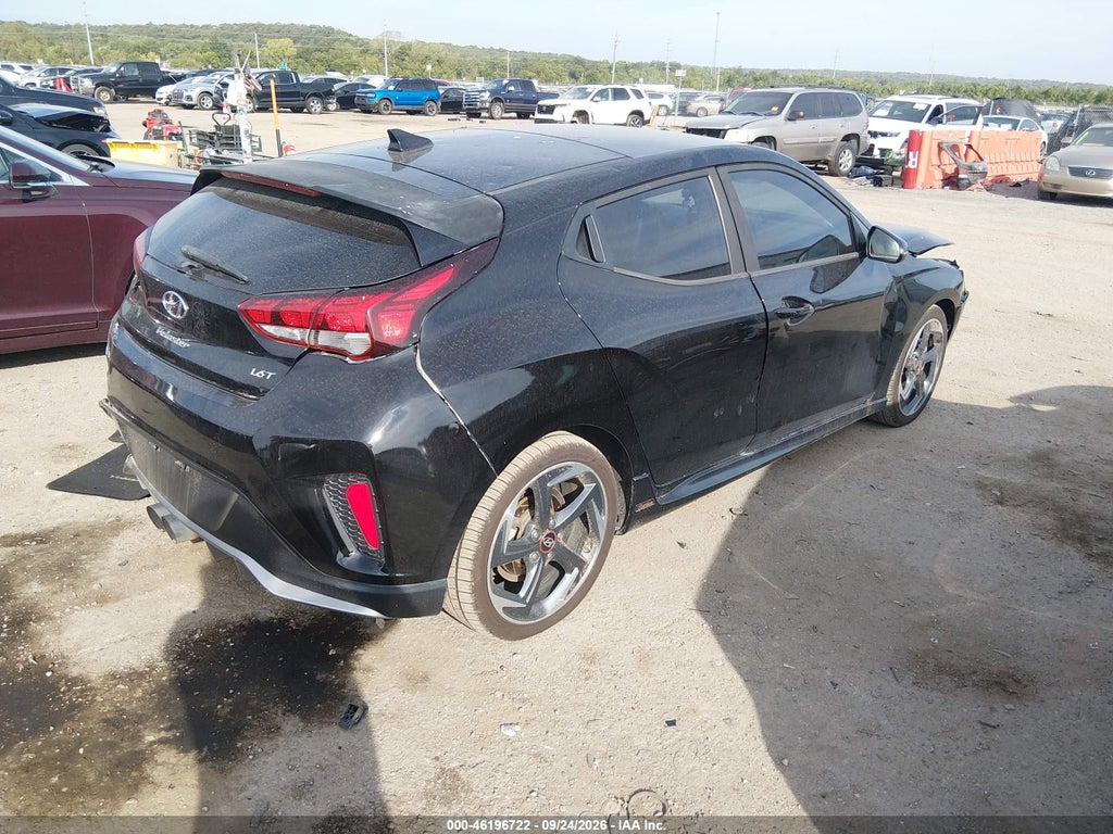 2019 Hyundai Veloster Turbo photo 4