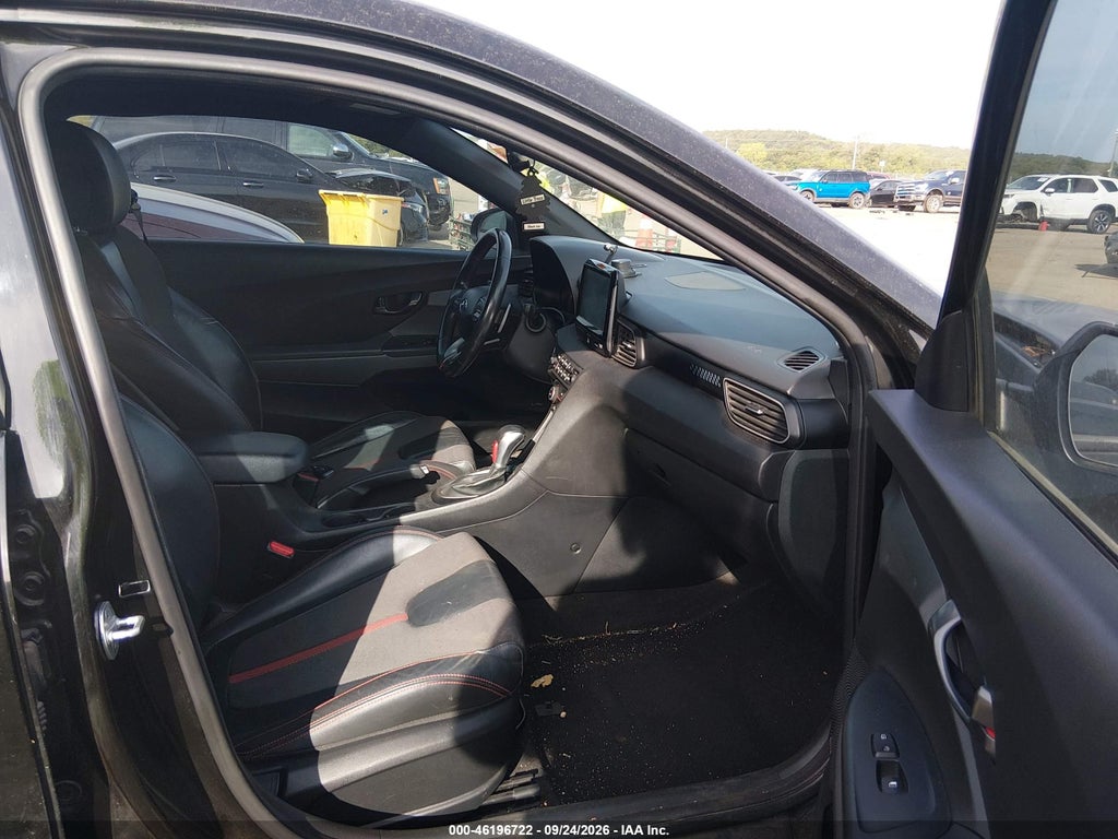 2019 Hyundai Veloster Turbo photo 5