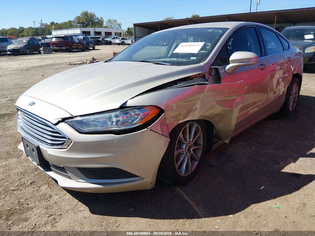 2017 Ford Fusion SE photo 2