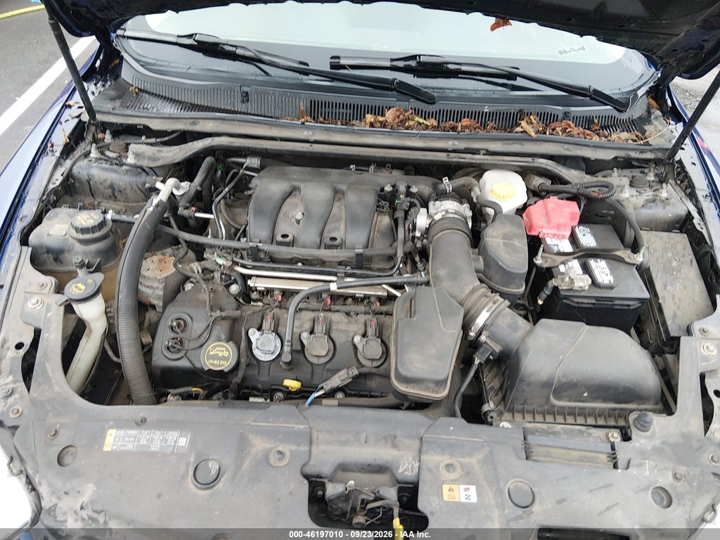 2015 Ford Taurus SEL photo 10