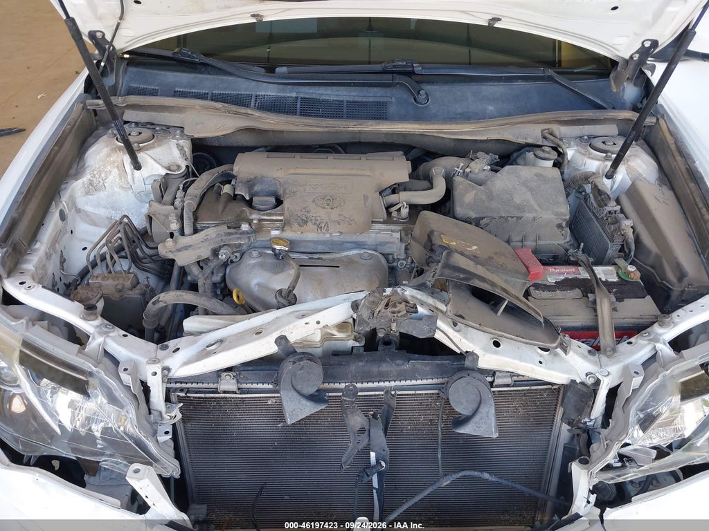 2012 Toyota Camry SE photo 10